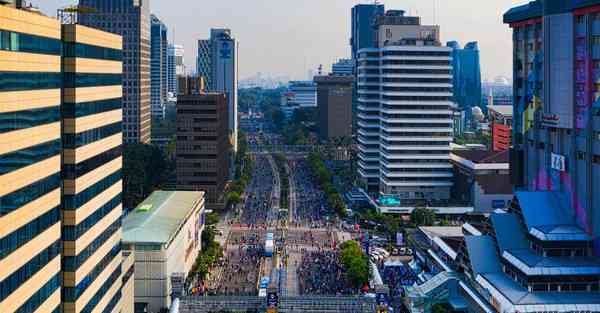 2019年7月13号未时出生的女孩该怎么起名，五行是什么？